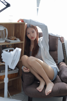 《诱人的飞行》免费高清在线观看
